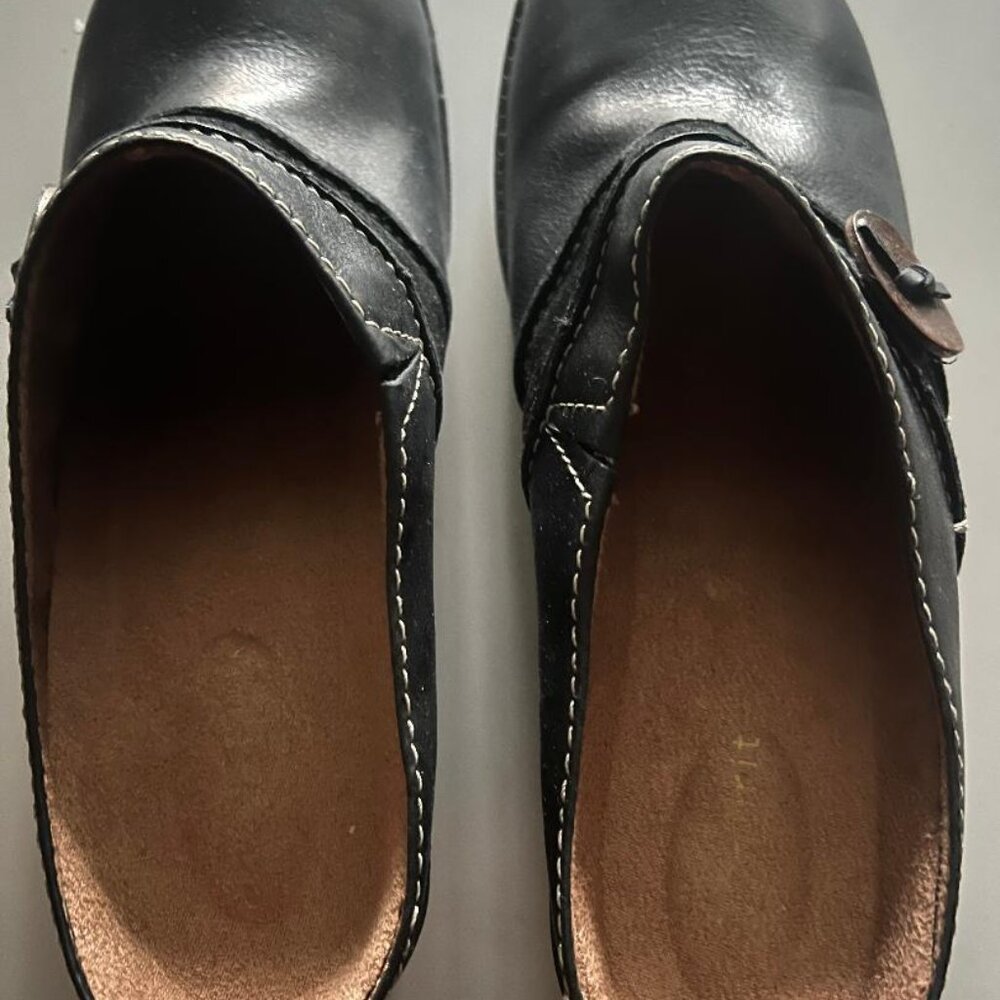 EASY SPIRIT WOMEN'S SHOES LOAFERS CLOGS & MULES SIZE 8.5 MEDIUM , NEVER USED